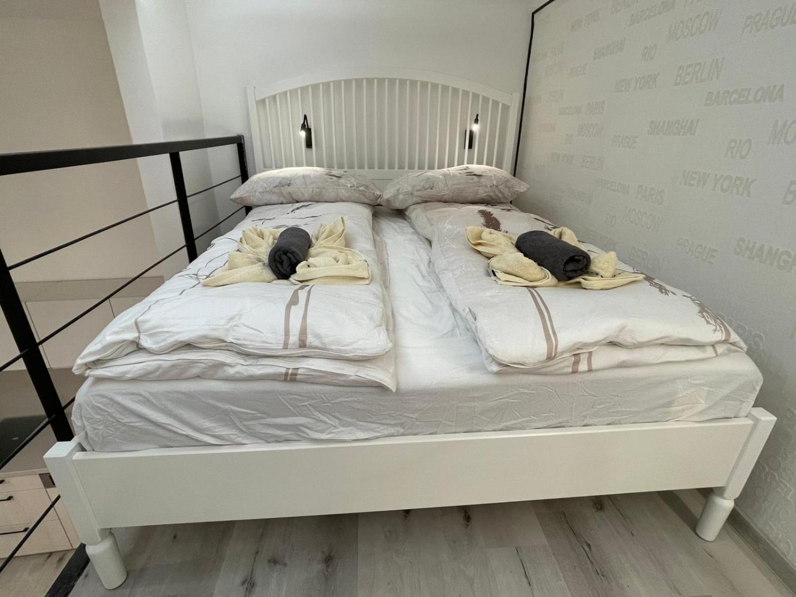 Szekely Apartment Near Deak Ferenc Square With Free Parking In Garage Budapeste Exterior foto